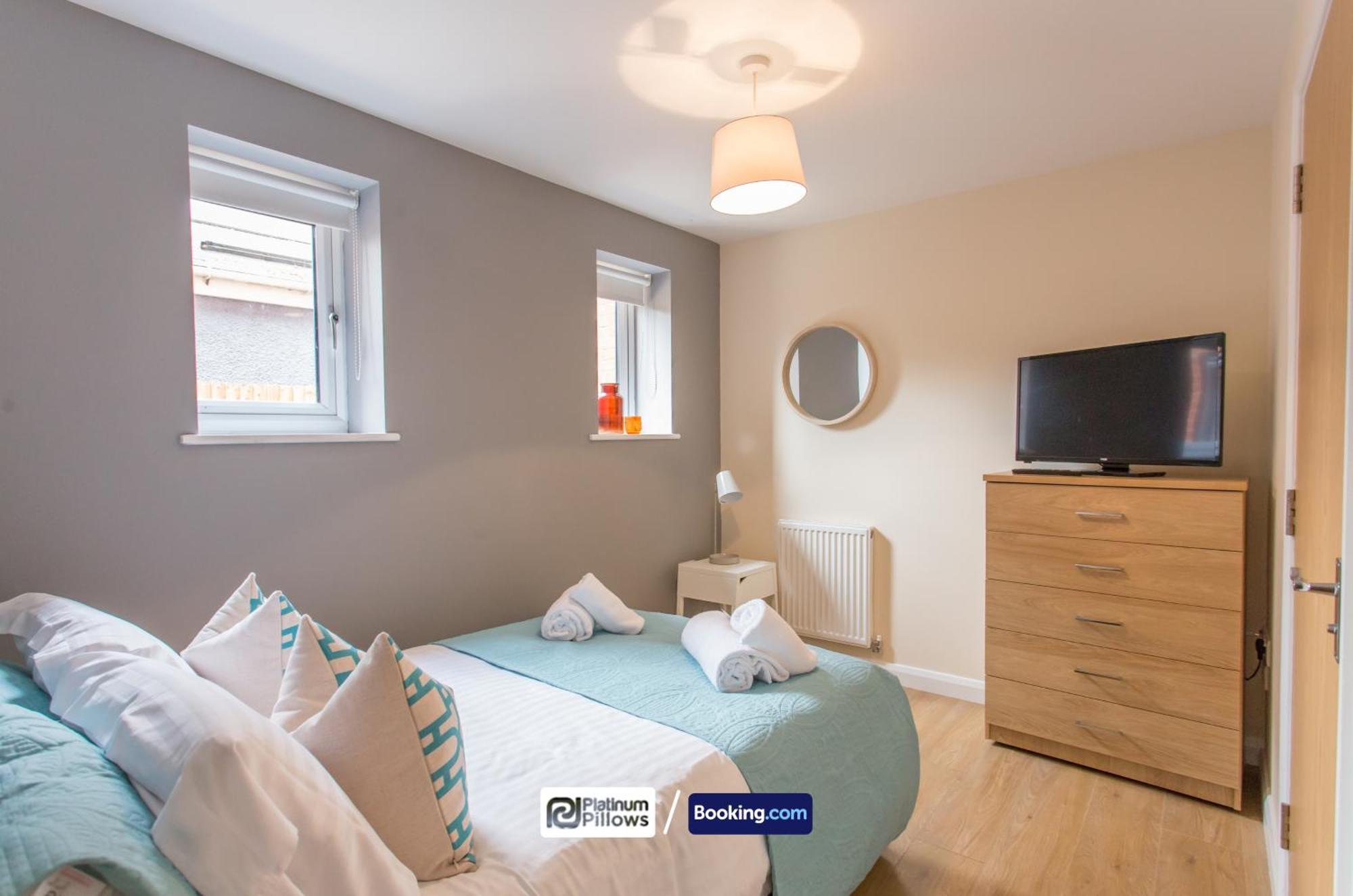 Modern Oxford 2 Bedroom Apartments, Near Headington Hospital, Families & Contractor Accommodation With Parking Exterior foto
