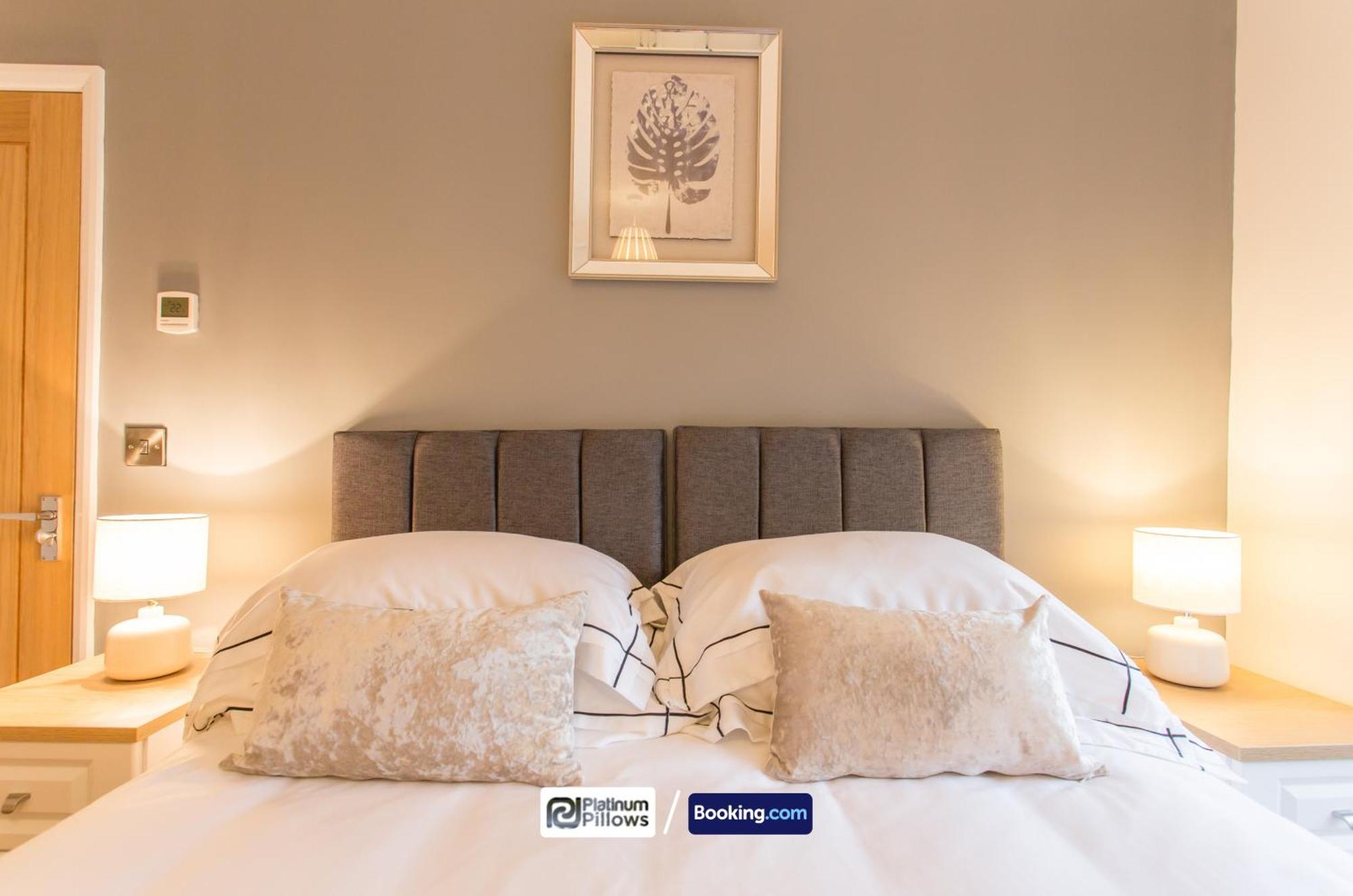 Modern Oxford 2 Bedroom Apartments, Near Headington Hospital, Families & Contractor Accommodation With Parking Exterior foto